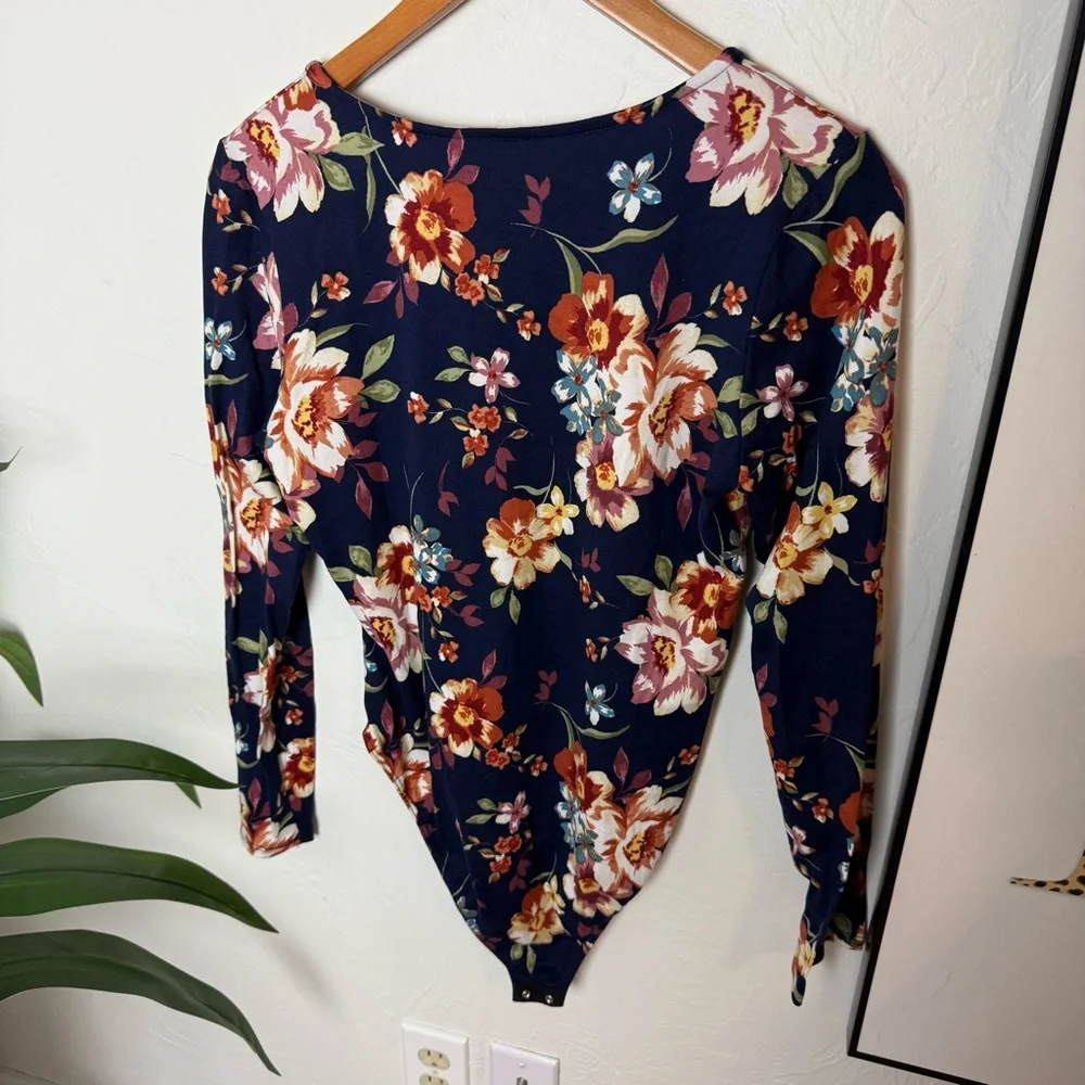 Vanilla Bay Floral Long Sleeve Bodysuit - Size Large - Picture 4 of 5